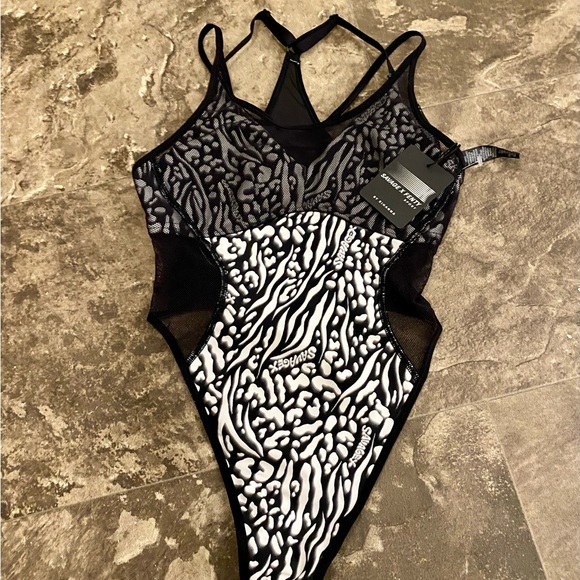 $85 MSRP SAVAGE X FENTY SWIMSUIT BODYSUIT SIZE SMALL - Picture 5 of 9